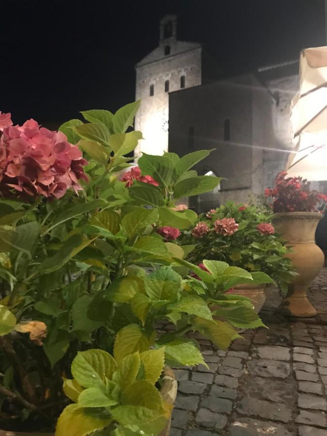 La Piazzetta 2*